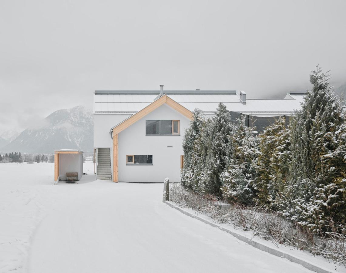 Urban Alpine Penthouse With Lake View Maurach  Exterior foto